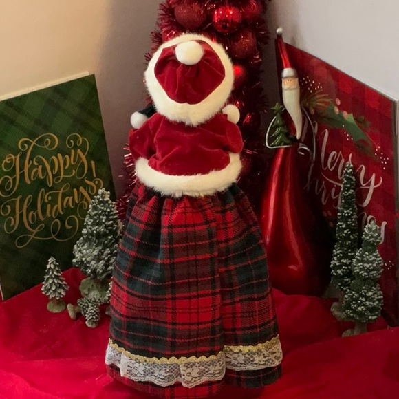 UNBRANDED CAROLER’S GIRL AND BOY - Picture 5 of 11